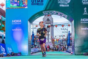 BIB: 3375
                            <button type="button" onclick="openModal(21794656)" class="btn btn-primary btn-sm float-right btn-popup" data-toggle="modal" data-target=".modal-high-quality">
                        <i class="fas fa-shopping-cart"></i> Add to Cart
                    </button>
                                            <button type="button" onclick="isThisMe(21794656, true)" class="btn btn-success btn-sm float-right btn-popup btn-isme hidden" data-toggle="tooltip" data-placement="bottom" title="นี่คือรูปของคุณใช่ไหม คลิกที่นี่เพื่อเอาเข้าอัลบั้ม">
                        <i class="fas fa-plus"></i> Add to album
                    </button>
                    <button type="button" onclick="isThisMe(21794656, false)" class="btn btn-warning btn-sm float-right btn-popup btn-isnotme hidden">
                        <i class="fas fa-ban"></i> Remove from album
                    </button>